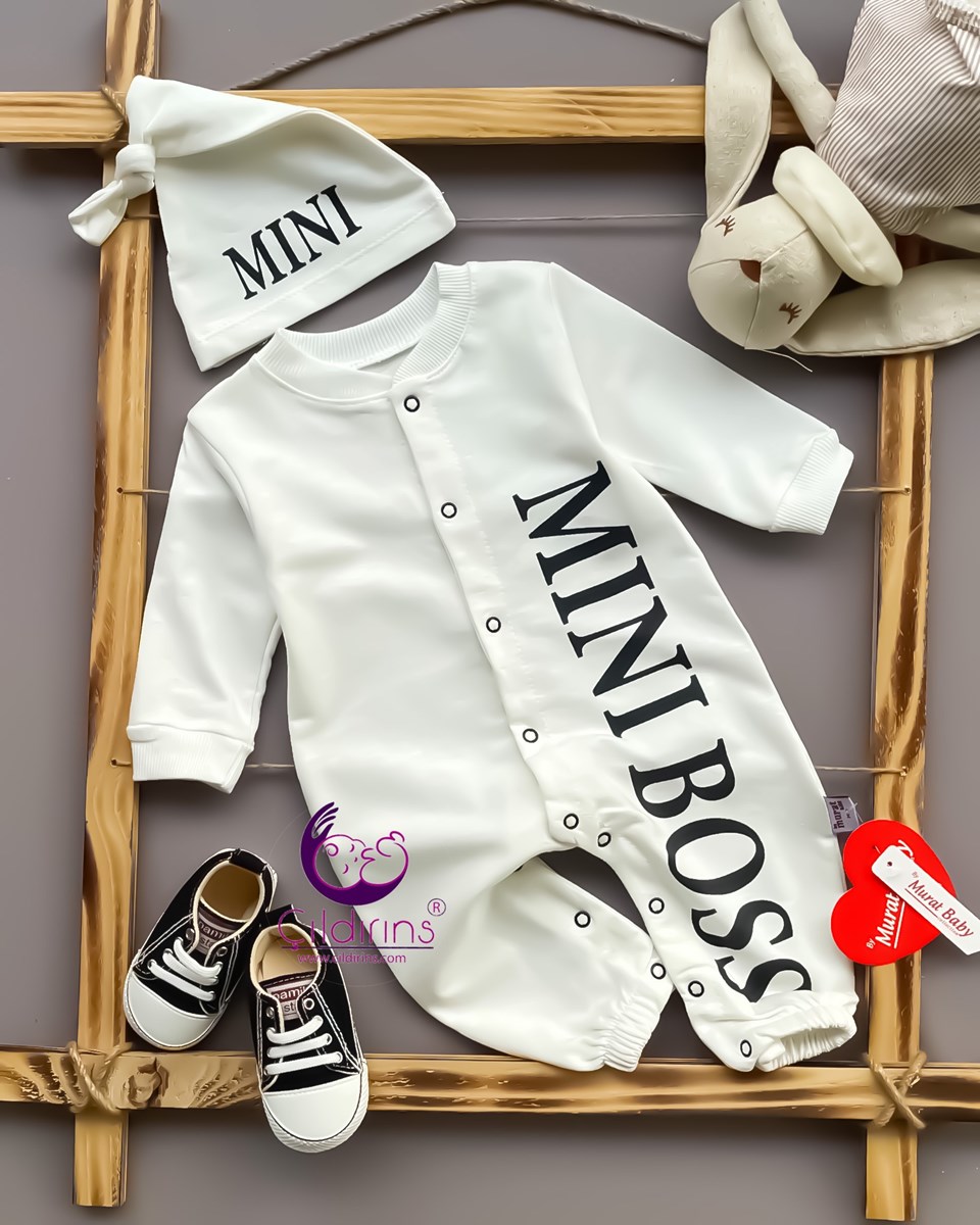 Miniapple Önden Düğmeli MINIBOSS Baskılı Şapkalı Bebek Tulumu - BEYAZ