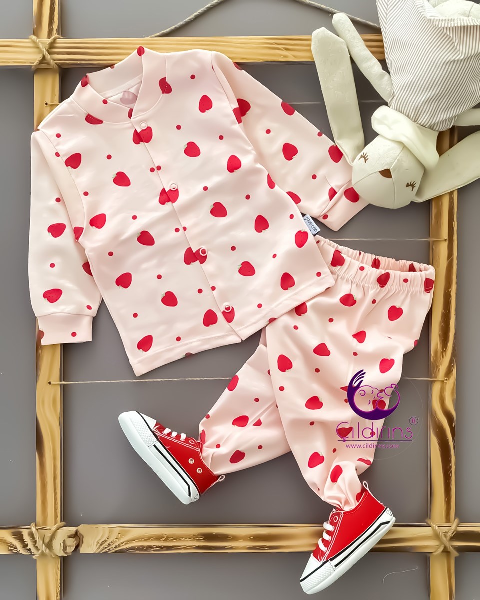 Uso Baby Kalp Desenli Önden Çıtçıt Düğmeli 2’li Bebek Pijama Takımı