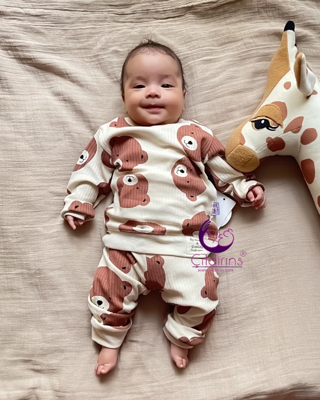 Miniapple Kahverengi Ayıcık Baskılı Fitilli Kumaş 2’li Bebek Takımı - BEYAZ