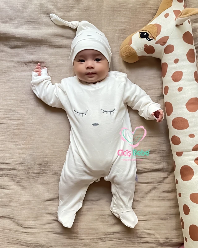 Miniapple Uyuyan Tavşan Nakışlı Kendinden Patikli Şapkalı Bebek Tulumu - Beyaz