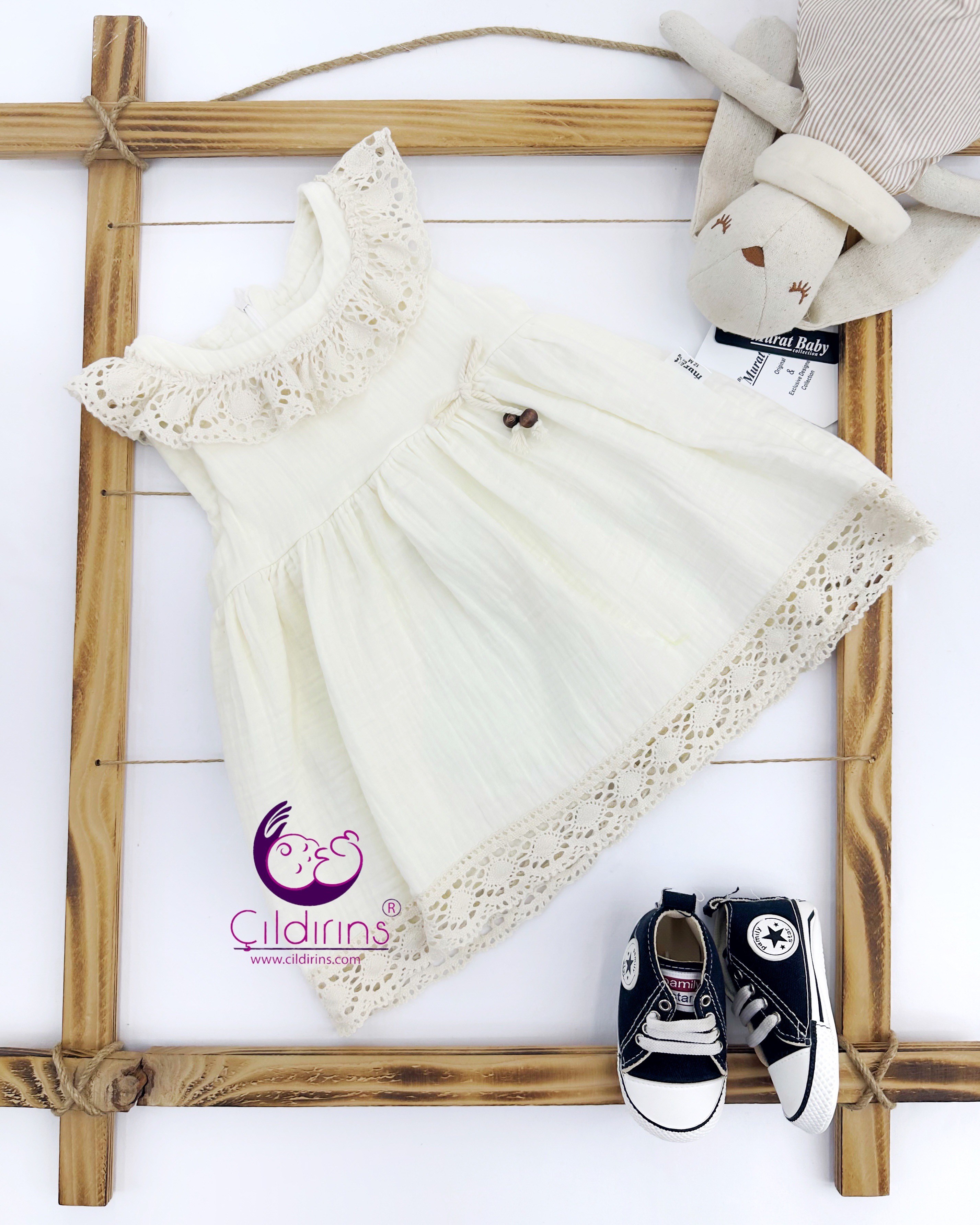 Miniapple Yazlık Yakası ve Eteği Dantelli Bebek Elbisesi - BEYAZ