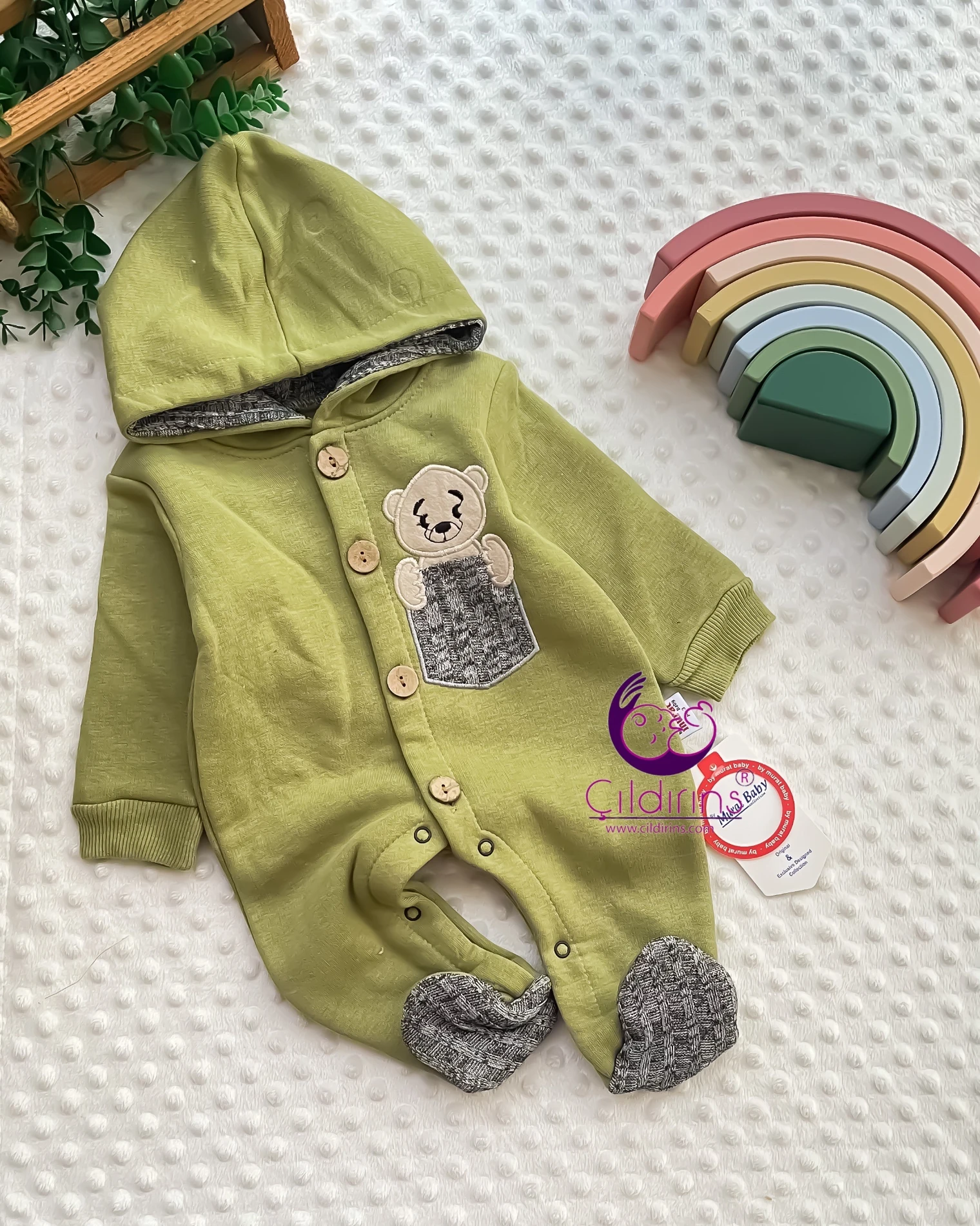 Miniapple 3 İplik Cep ve Ayıcık Nakışlı Kapüşonlu Düğmeli Kendinden Patikli Bebek Tulumu - YEŞİL