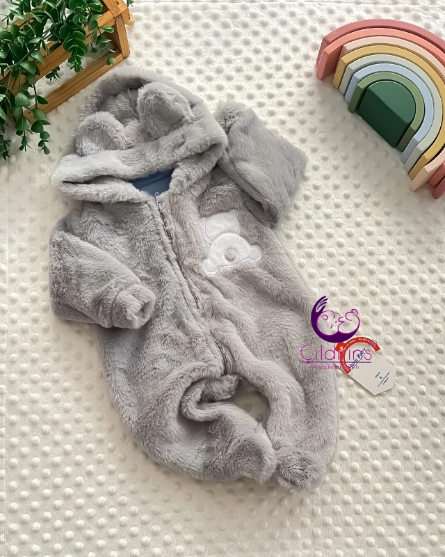 Miniapple Yumuşak Peluşlu Arkası Dönük Ayıcık Nakışlı Fermuarlı Bebek Tulumu - GRİ