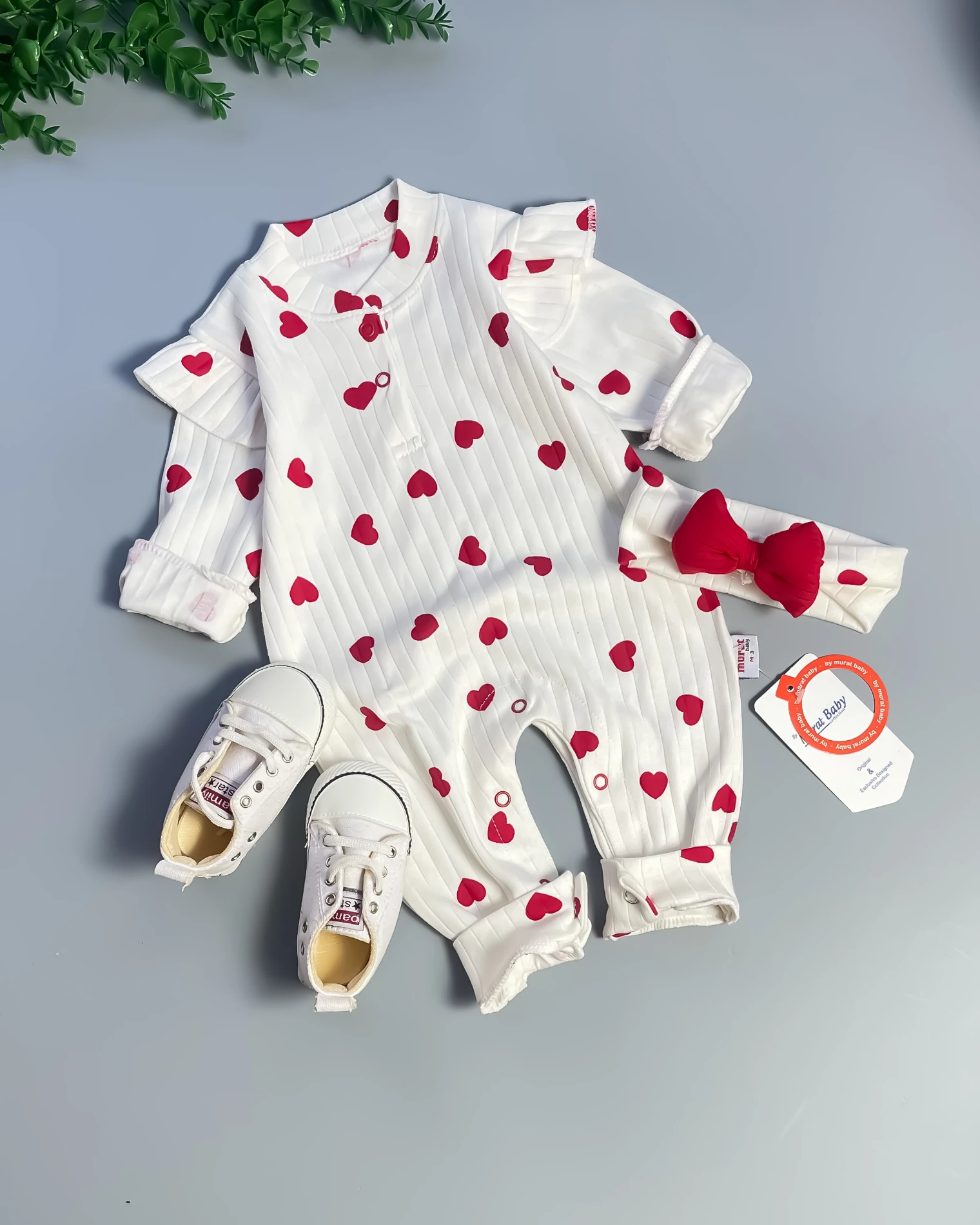 Miniapple Yakası Çift Çıtçıtlı Kolları Fırfırlı Kalp Baskılı Bandanalı Bebek Tulumu - BEYAZ