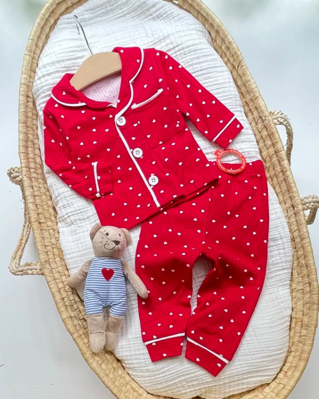 Büyük Yaş Beyaz Minik Kalpler Baskılı 2’li Çocuk Pijama Takımı - Kırmızı