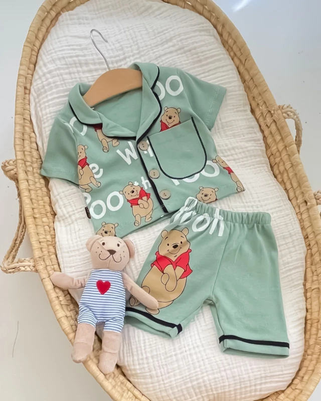 Cuscino Yazlık Pooh Baskılı 2’li Pijama Takımı