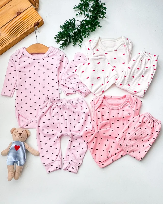 Minibird Minik Kalpler Baskılı Şapkalı 3’lü Bebek Takım