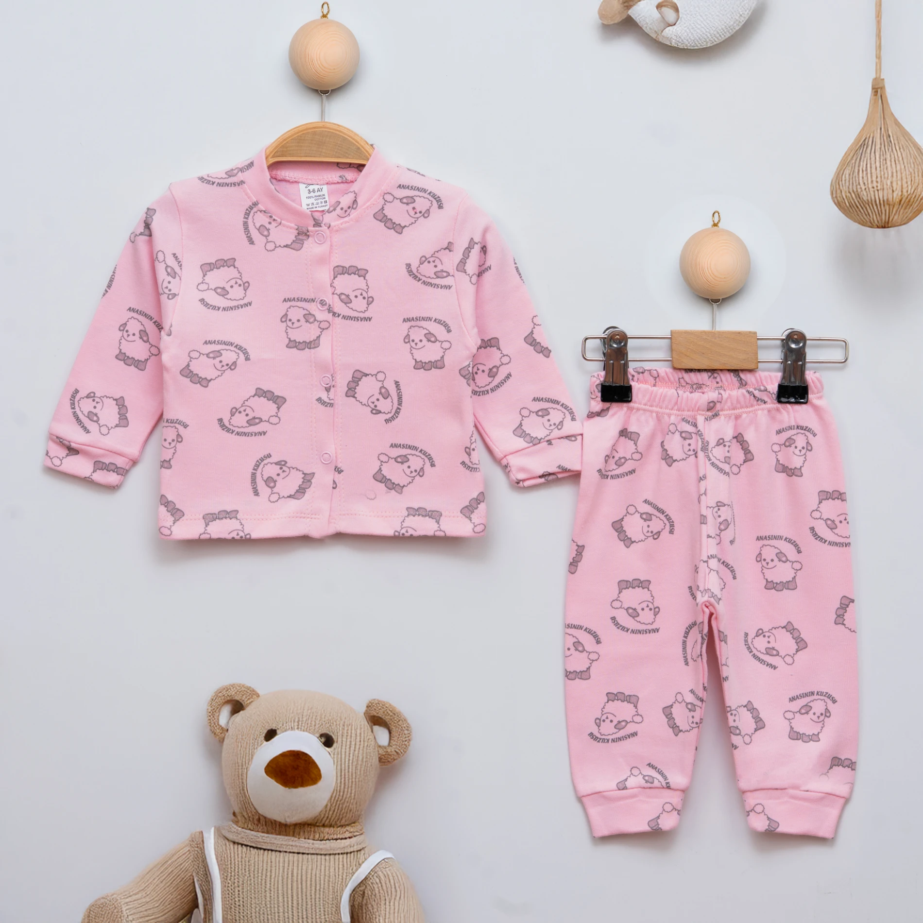 Annesinin Kuzusu Baskılı 2’li Bebek Pijama Takım