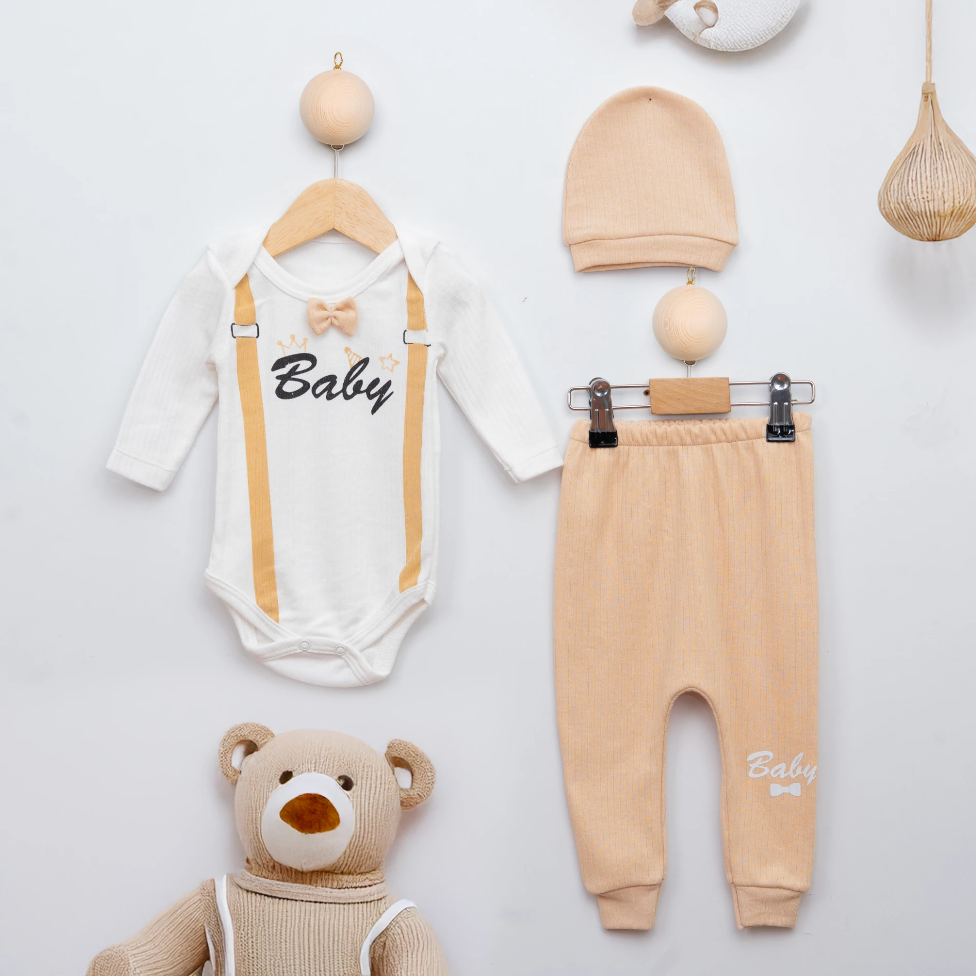 Kaan Baby Papyonlu Baby Baskılı Şapkalı 3’lü Bebek Takım