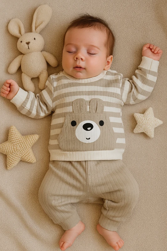 Önden Cepli Ayıcık Nakışlı Çizgili Raporlu Kumaş 2’li Bebek Takım