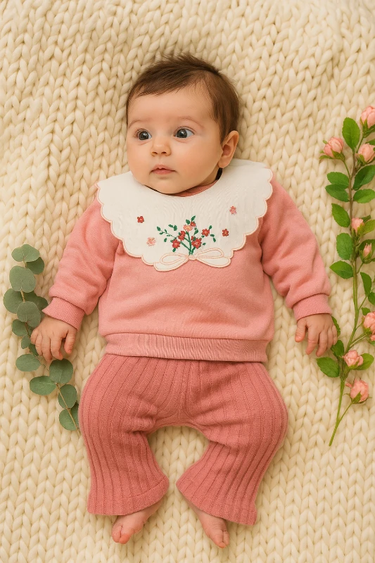 Önlük Yakalı Çiçek Nakışlı 2’li Bebek Takım